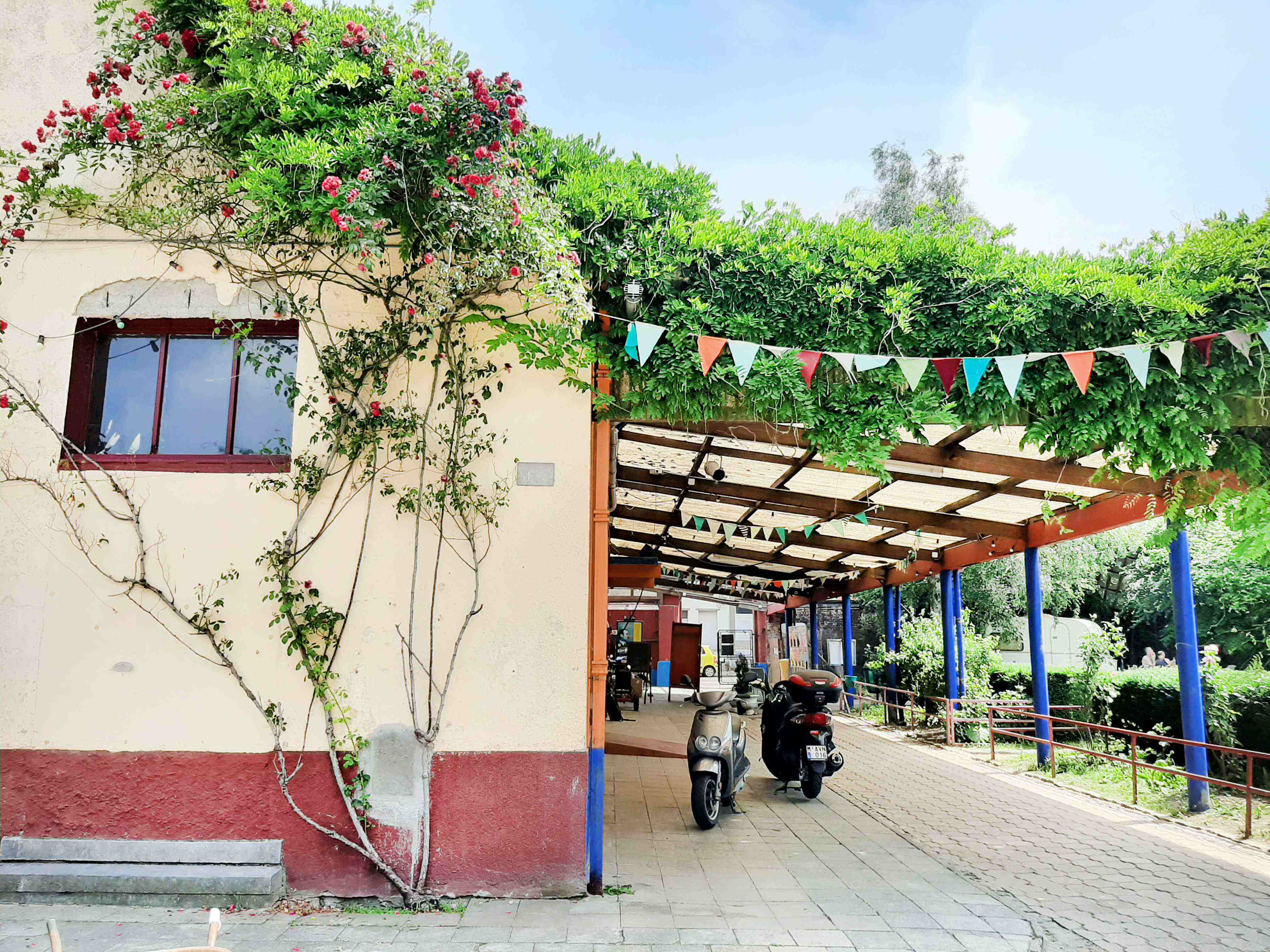 La Roseraie - Espace Cré-Action asbl